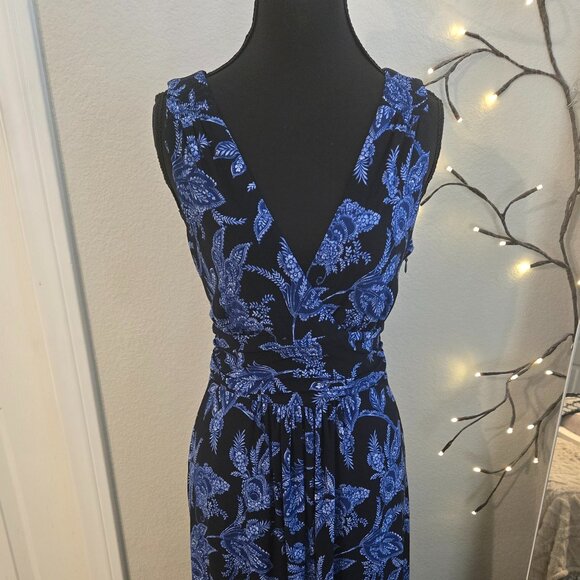 Tommy Hilfiger Dresses & Skirts - Tommy Hilfiger - Size 10 Maxi Dress - EUC